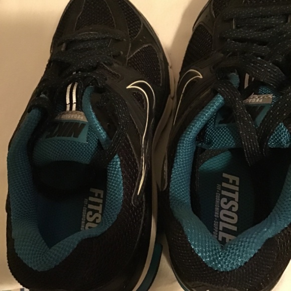 😎NIKE’s, Women’s size 6.5, new condition, super clean/lightweight, see photos - Picture 6 of 7